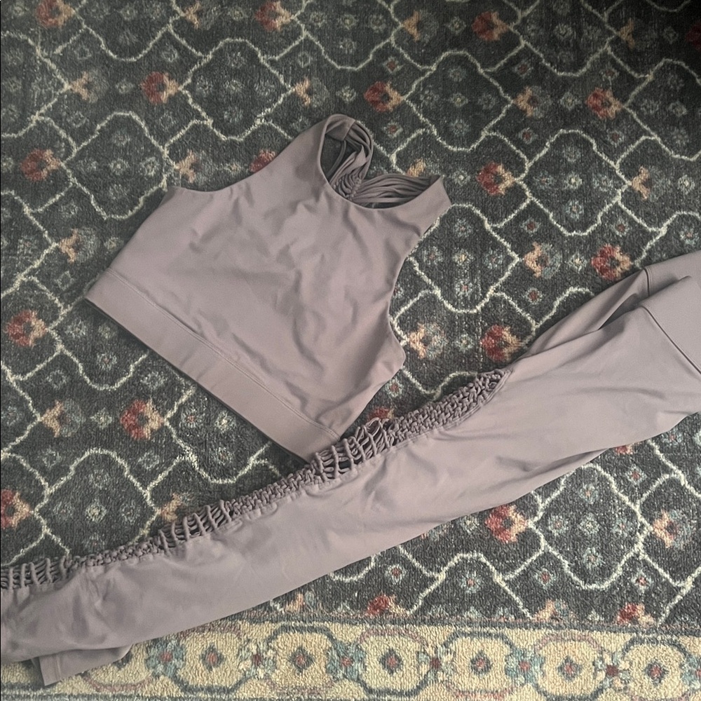 Carbon38 Charcoal Activewear Ensemble